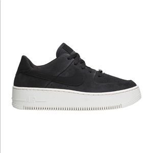 Nike Air Force 1 Sage Low
